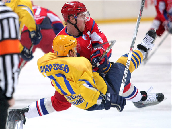 Dizel-Lokomotiv che.jpg